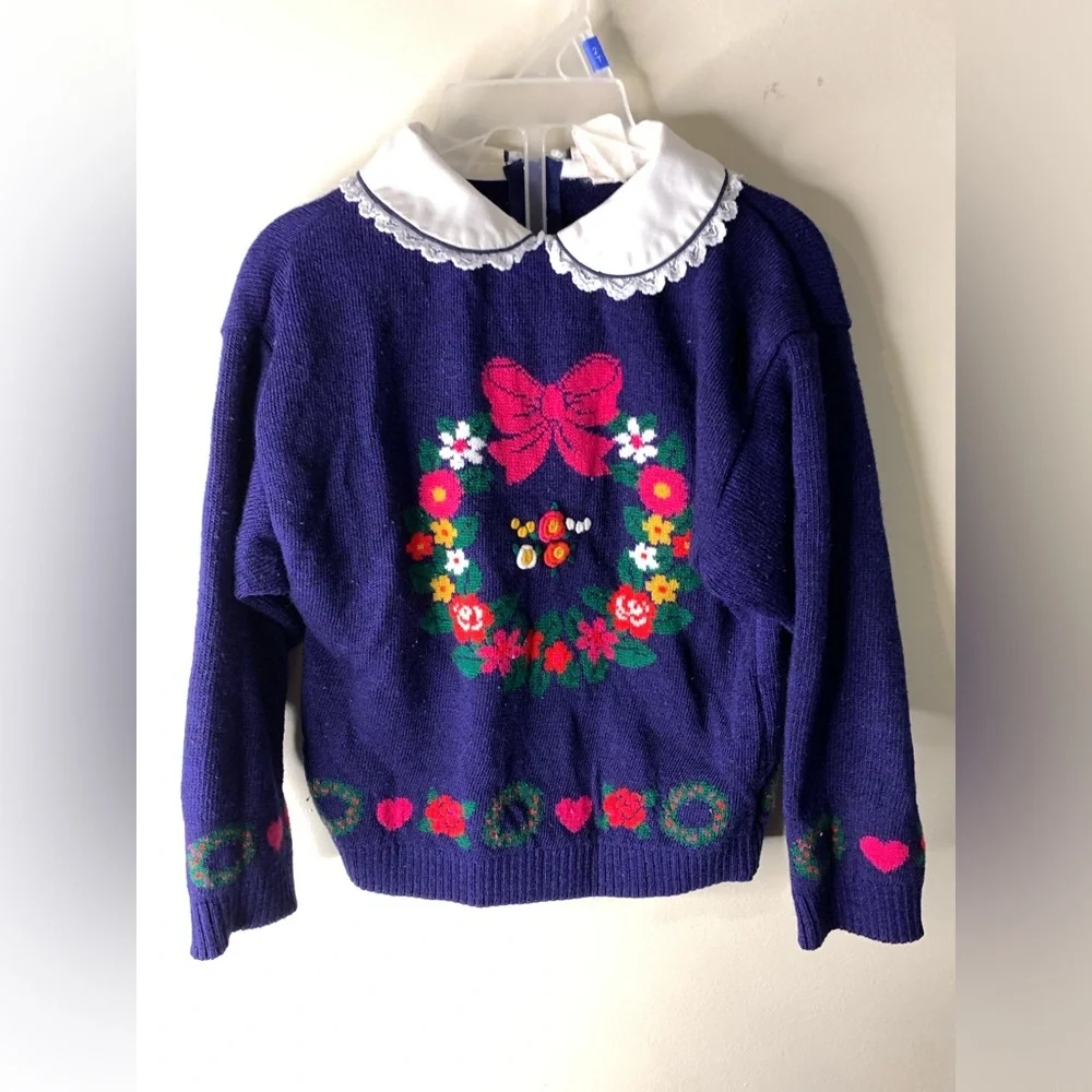Toddler girls vintage-style, purple knitted sweater, wreath, neck collar size 4